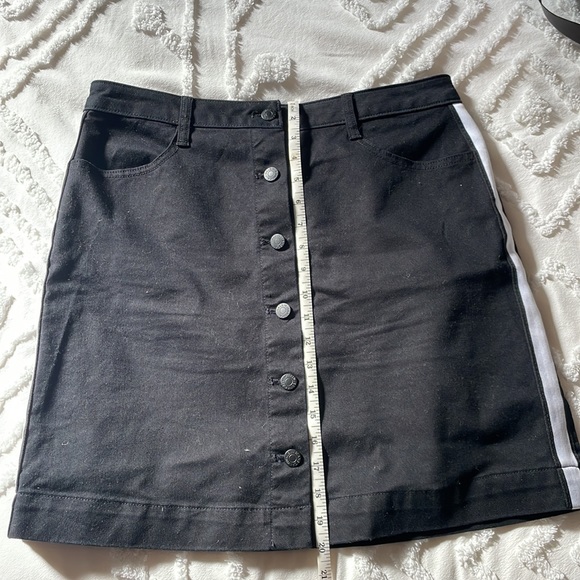 Button fly black denim skirt - Picture 10 of 10